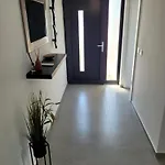 Anika *