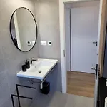 Anika * Tar-Vabriga