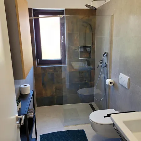 Anika Villa Tar-Vabriga