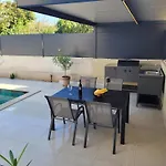 Anika Tar-Vabriga