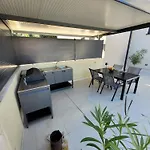Anika * Tar-Vabriga